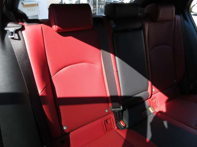 LEXUS UX200