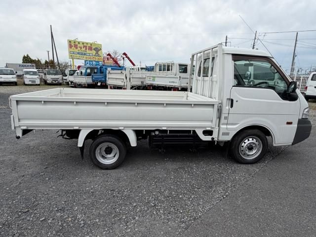 BONGO truck 2WD