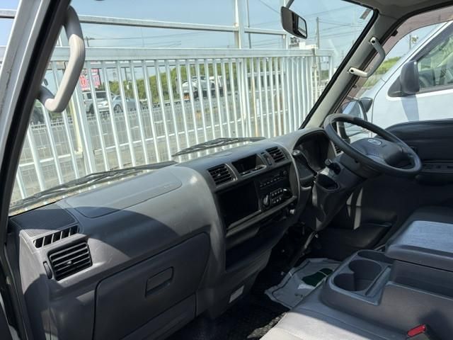 BONGO truck 2WD