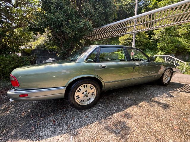 JAGUAR XJseries sedan