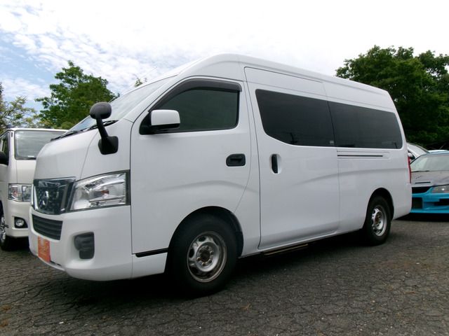 NV350 CARAVAN 4WD