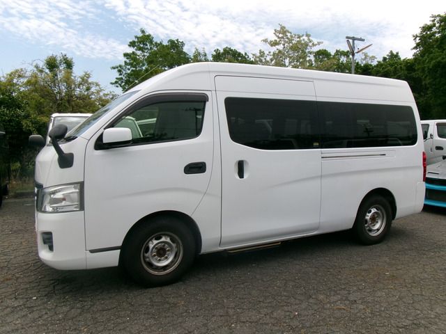 NV350 CARAVAN 4WD
