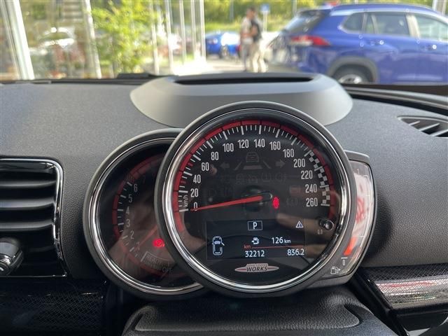 MINI CLUBMAN