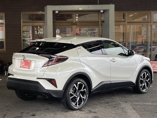 C-HR 4WD