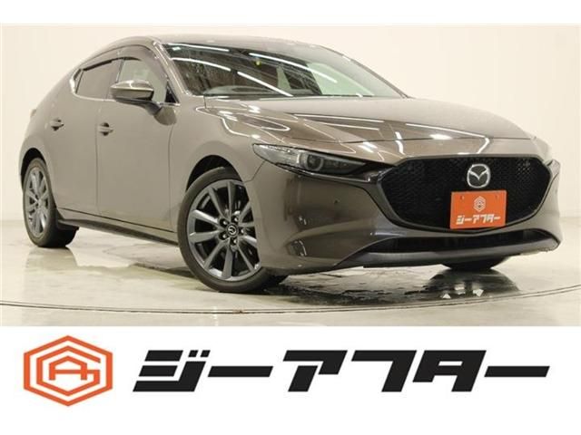 MAZDA3 FASTBACK