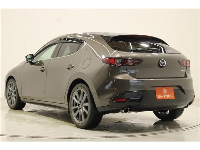 MAZDA3 FASTBACK