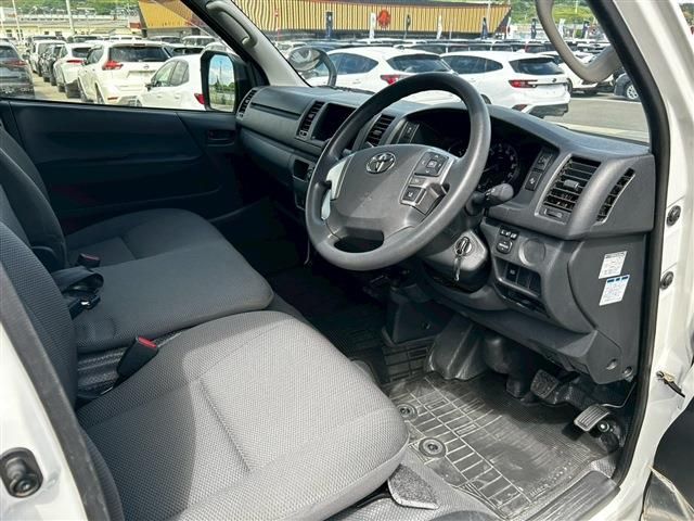 HIACE van 4WD