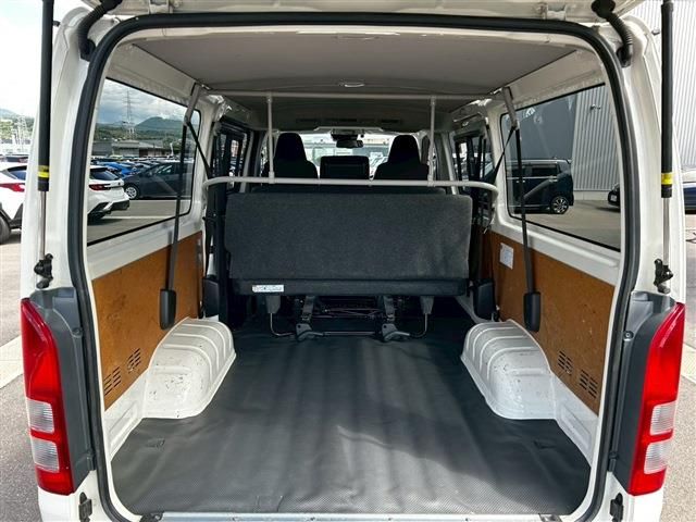 HIACE van 4WD