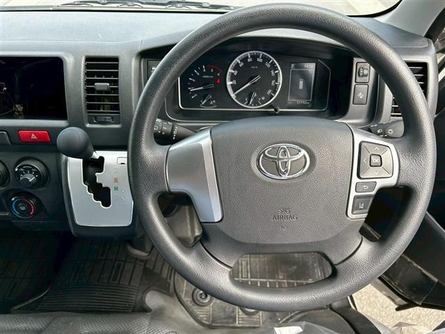 HIACE van 4WD