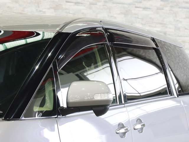 ESTIMA HYBRID 4WD