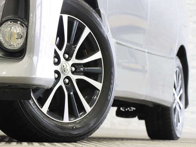 ESTIMA HYBRID 4WD