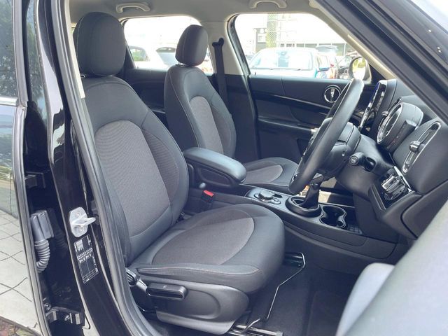 BMW MINI COOPER D CROSSOVER