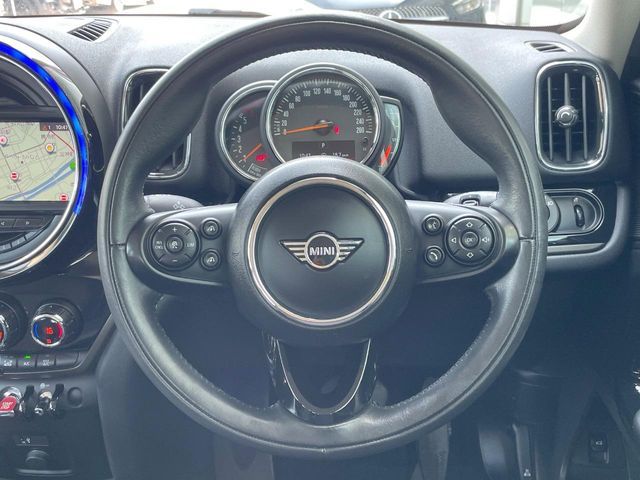 BMW MINI COOPER D CROSSOVER