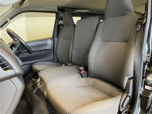 HIACE van 2WD