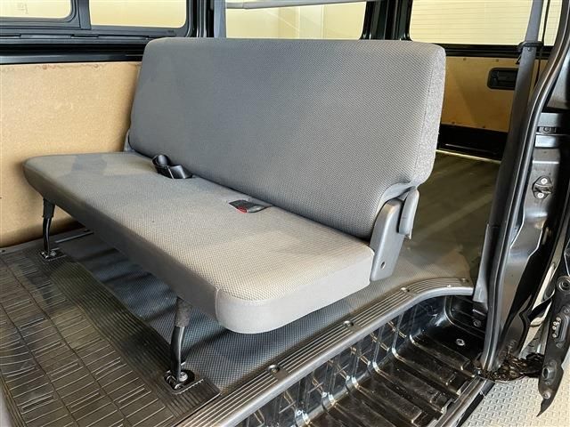 HIACE van 2WD