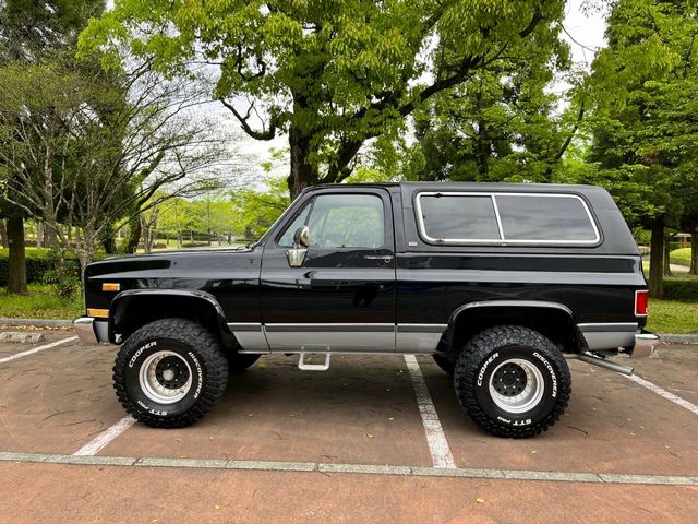 CHEVROLET BLAZER