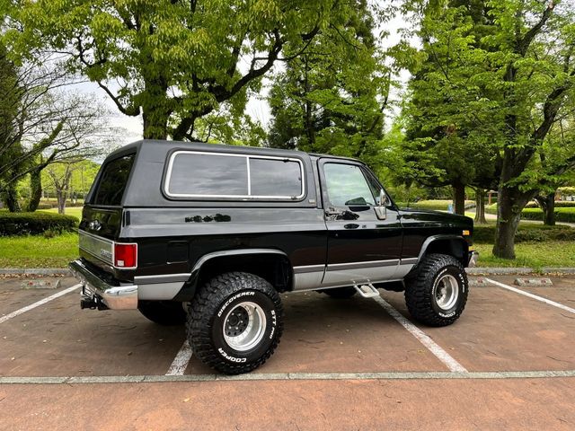 CHEVROLET BLAZER