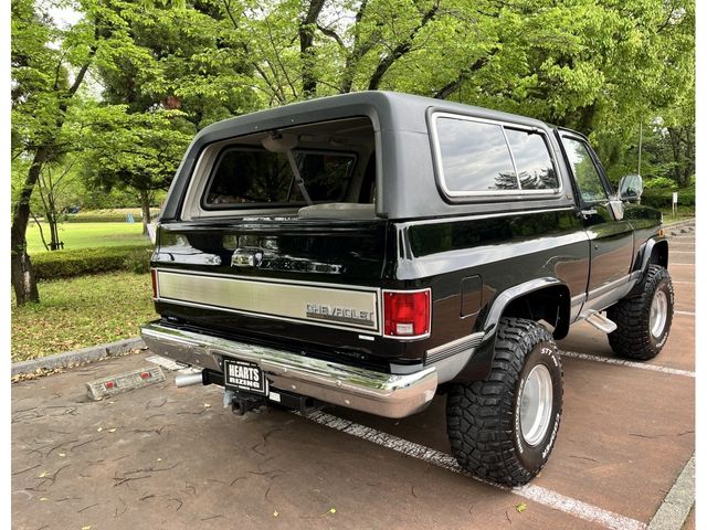 CHEVROLET BLAZER