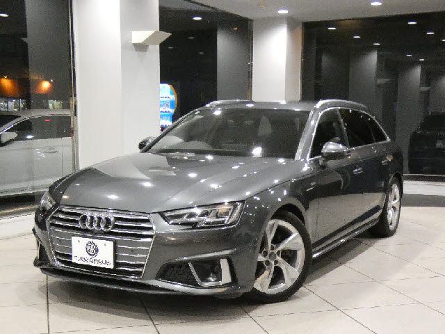 AUDI A4 AVANT