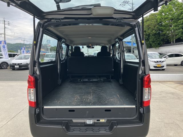 CARAVAN van 2WD
