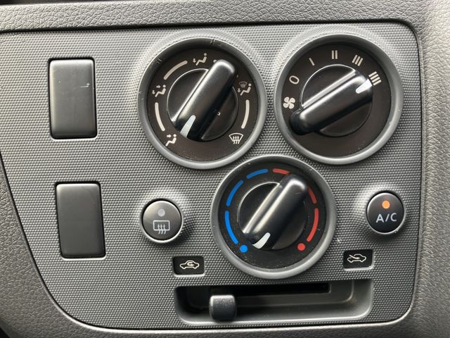 CARAVAN van 2WD