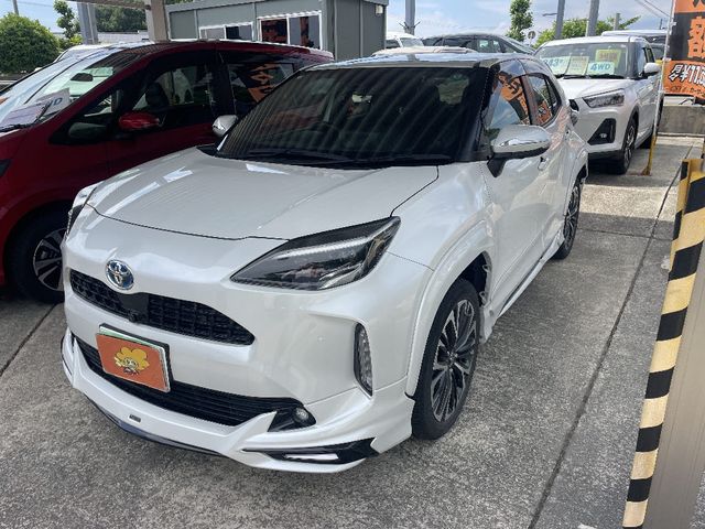 YARIS CROSS HYBRID