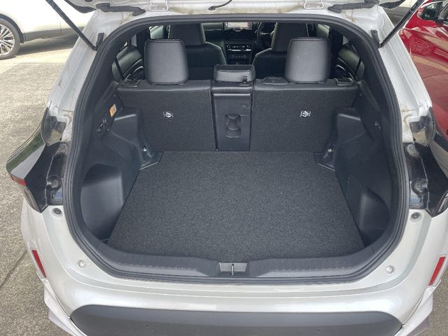 YARIS CROSS HYBRID