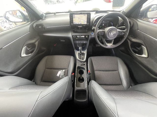 YARIS CROSS HYBRID