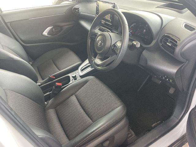 YARIS CROSS HYBRID