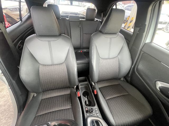 YARIS CROSS HYBRID