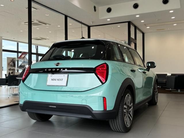 MINI COOPER 5DOOR