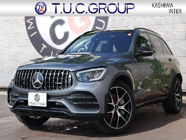 MERCEDES AMG GLCclass