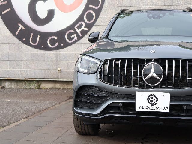 MERCEDES AMG GLCclass