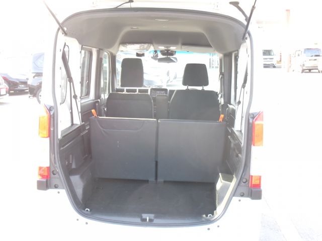 N-VAN