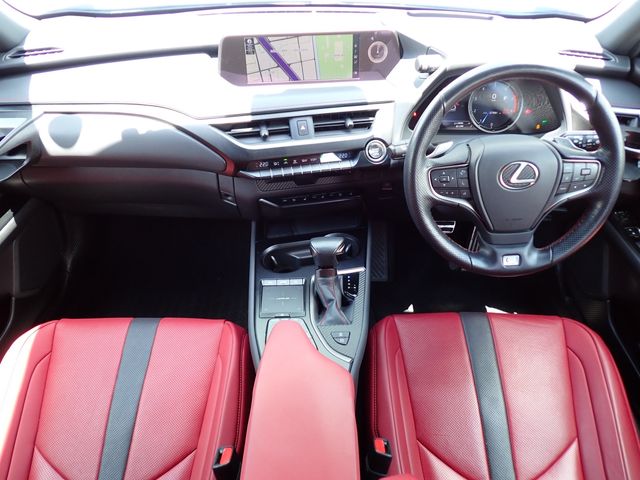 LEXUS UX200