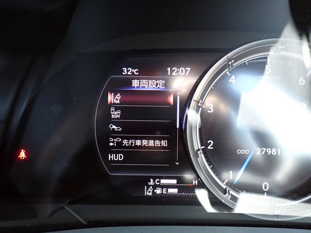 LEXUS UX200