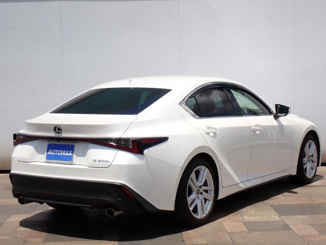 LEXUS IS300h