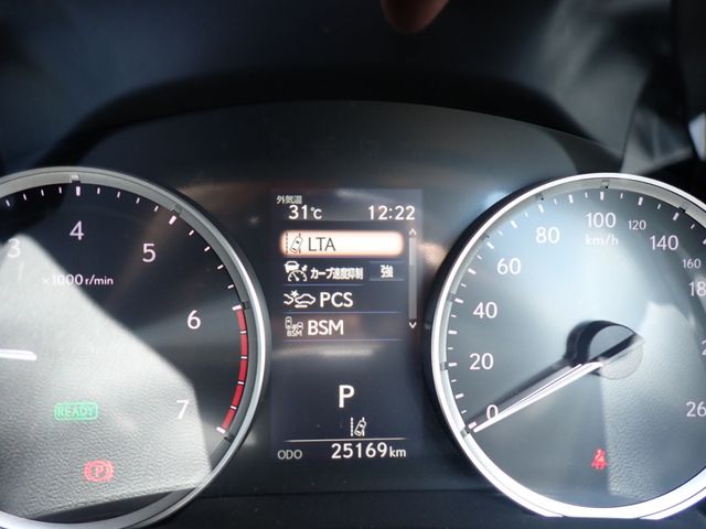 LEXUS IS300h