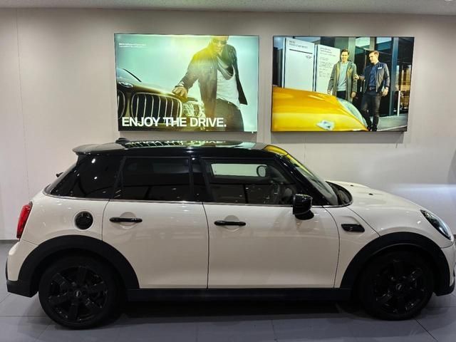 MINI COOPER SD 5DOOR