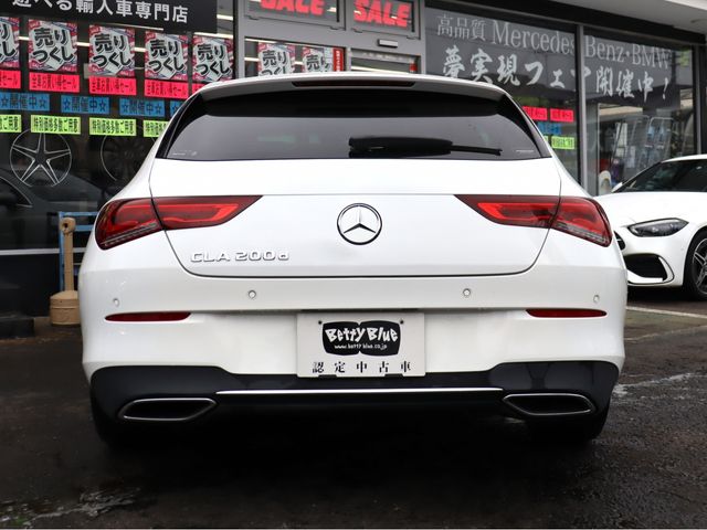 MERCEDES BENZ CLA Shooting Brake