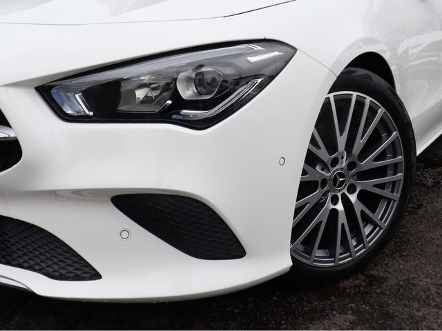 MERCEDES BENZ CLA Shooting Brake