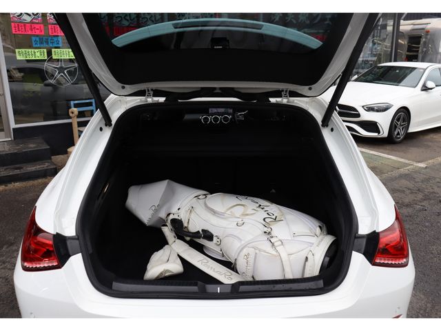 MERCEDES BENZ CLA Shooting Brake