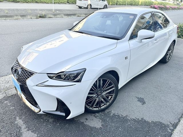 LEXUS IS300