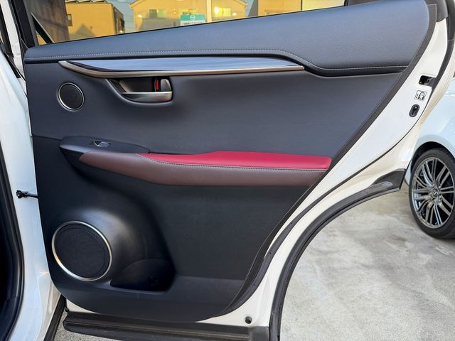 LEXUS NX300h