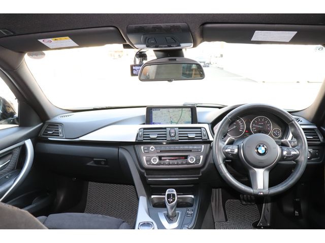BMW 3 Series sedan