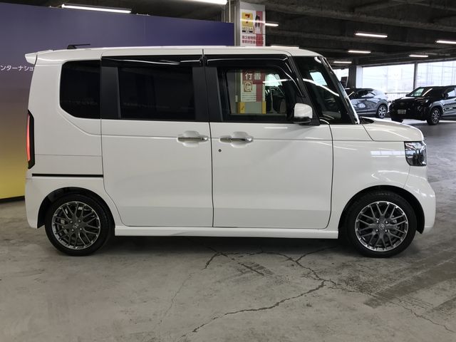 N-BOX CUSTOM
