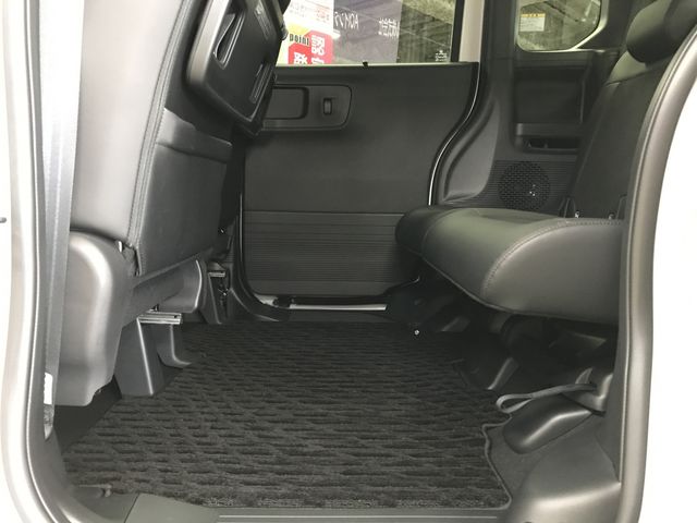 N-BOX CUSTOM