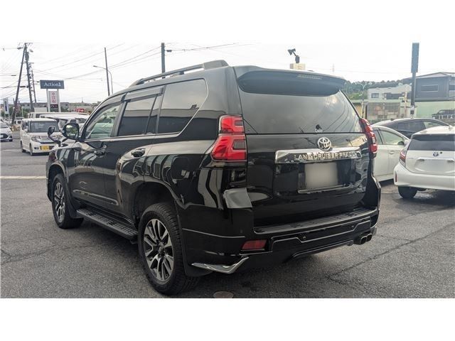 LANDCRUISER PRADO