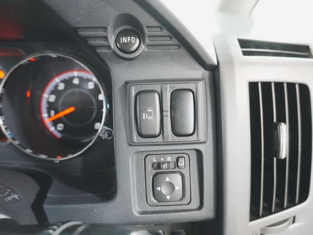 DELICA D:5 4WD