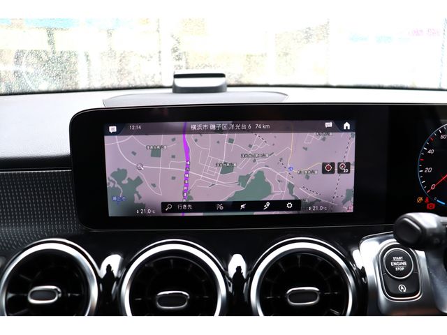 MERCEDES BENZ GLB